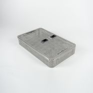 CESTA DE ESTERILIZACIÓN TAMAÑO MEDIO CON TAPA - STERICONT - 01
